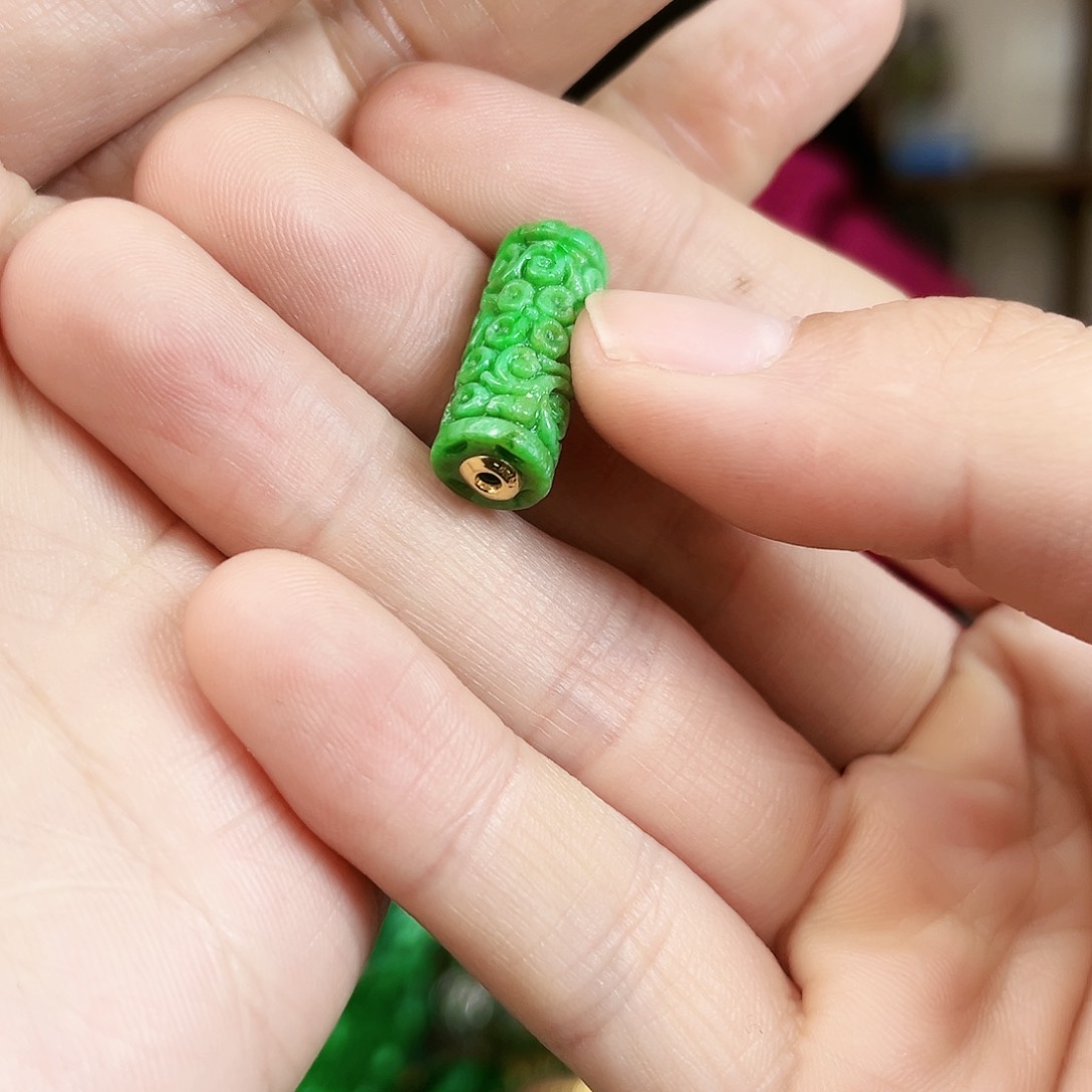 翡翠颈饰18K金镶嵌吊坠