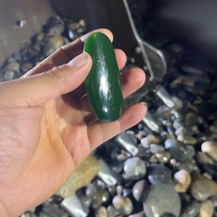 未镶嵌和田玉（糖玉）挂件