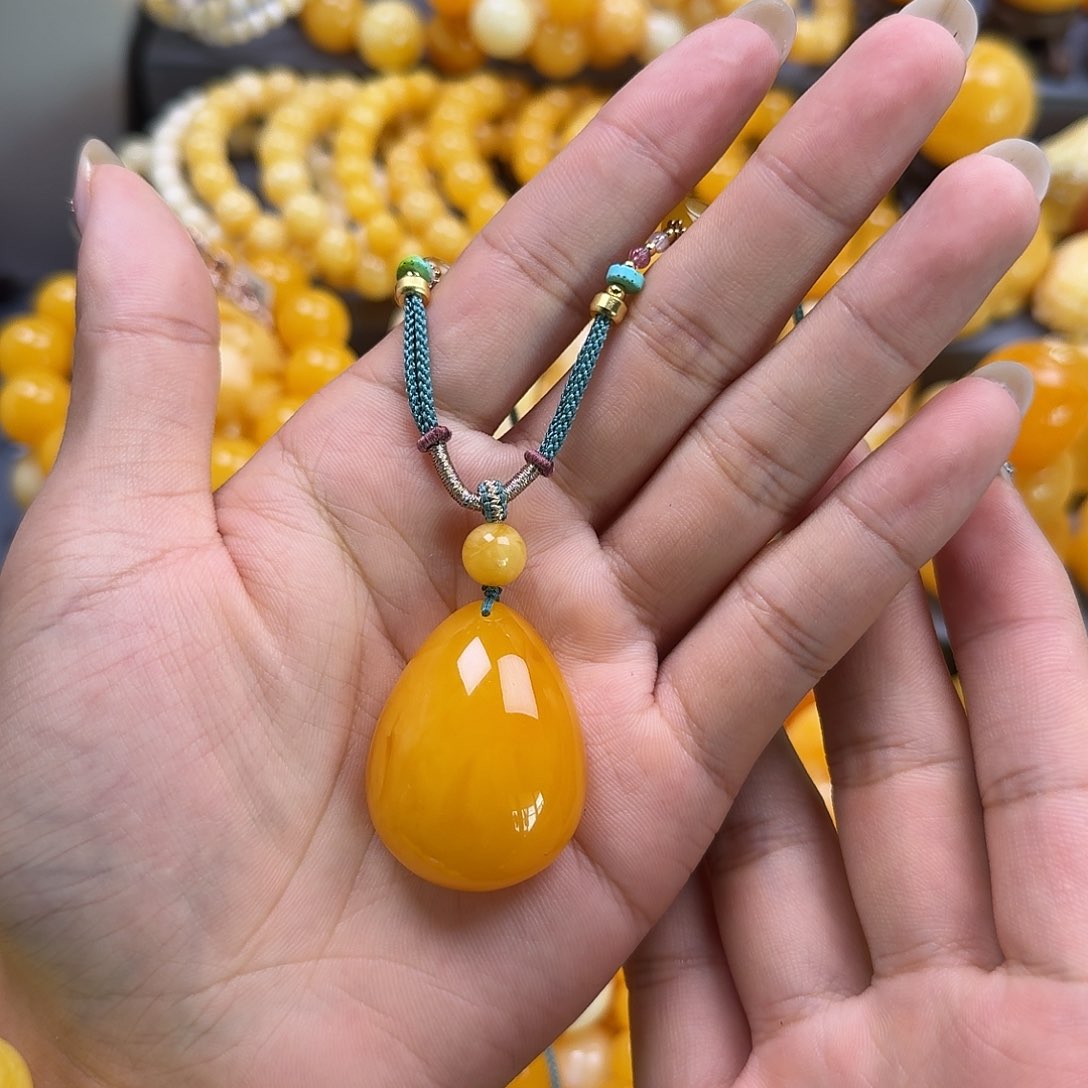 未镶嵌琥珀珠宝奇石水滴