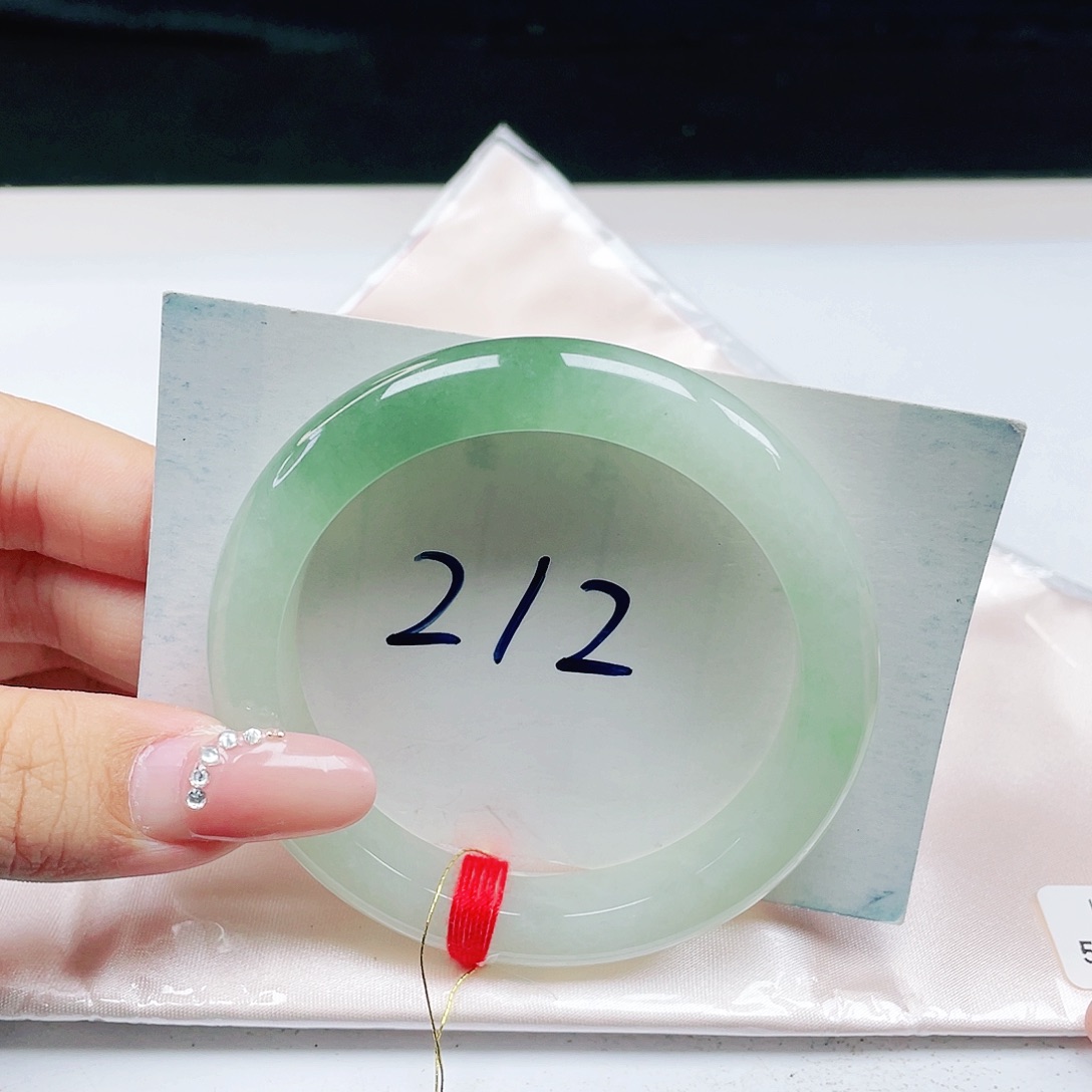 翡翠未镶嵌手镯 泥鳅背54+