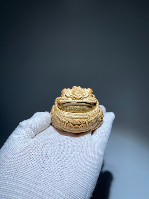 竹根雕金蟾纯手工雕刻文玩手把件