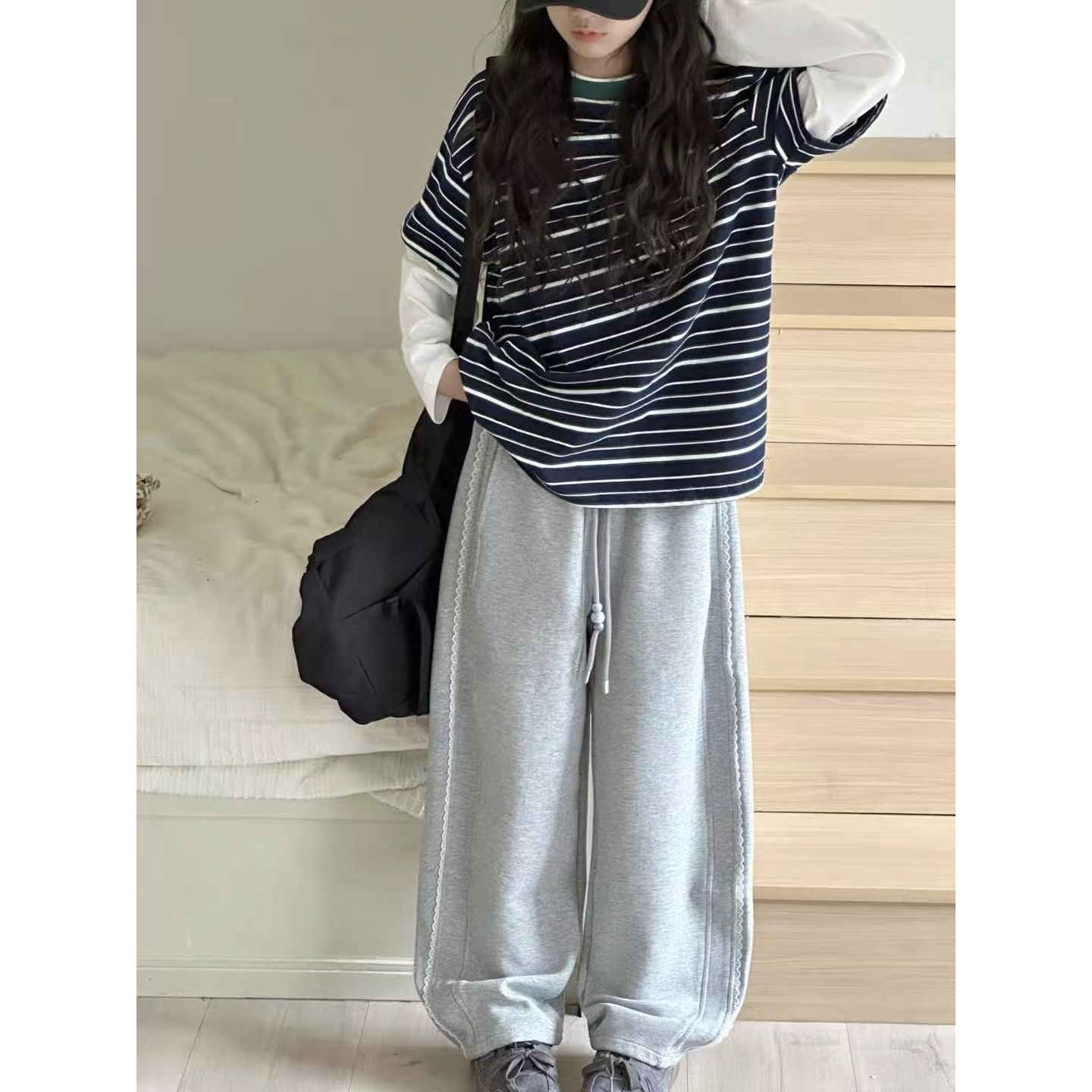 【现货】2025秋韩版高货花边侧条女童弯刀休闲裤 D686 686 R