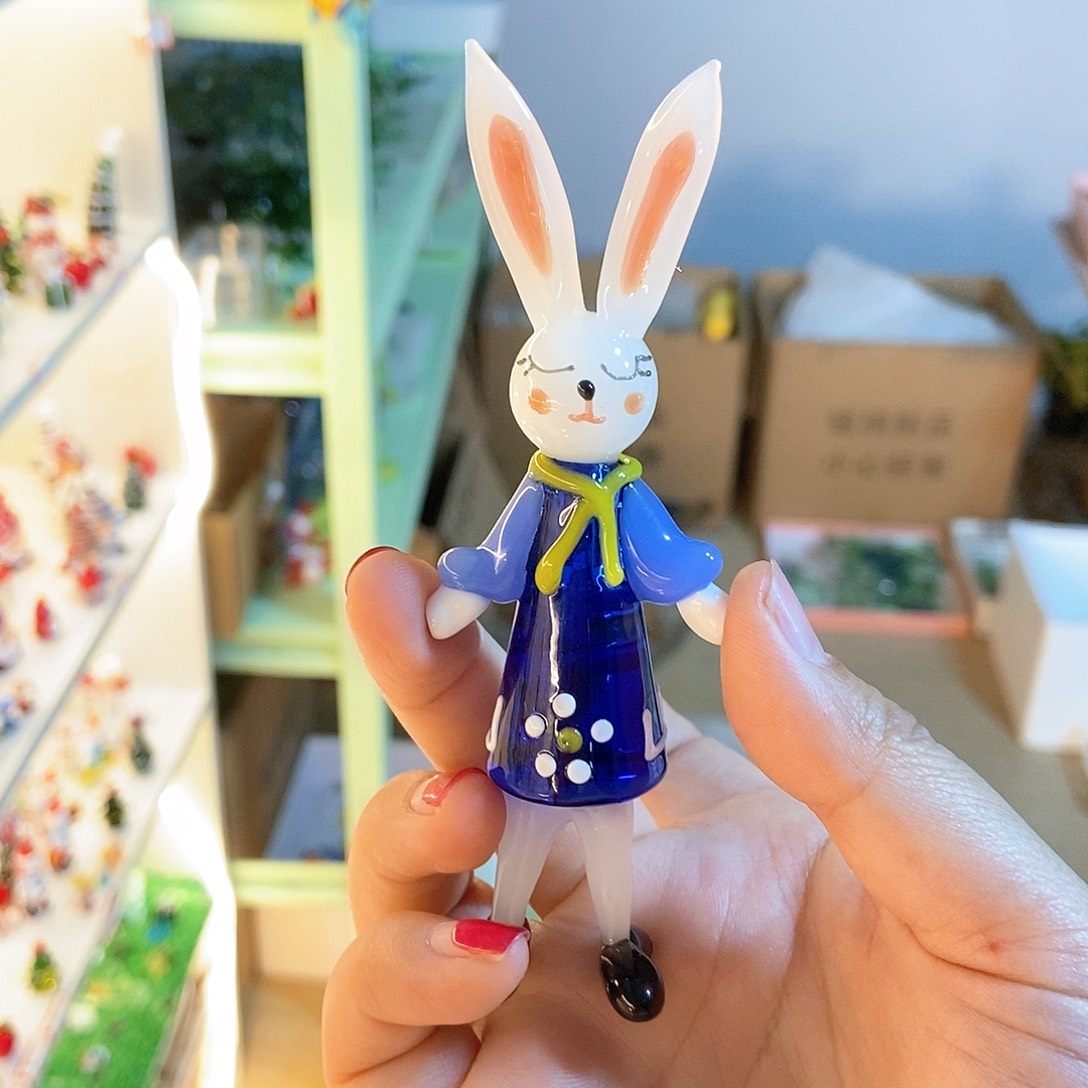 琉璃手工艺品兔子人
