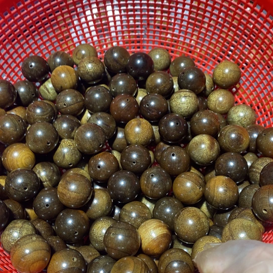 金丝楠莱****罗小叶1.8散珠半斤微瑕