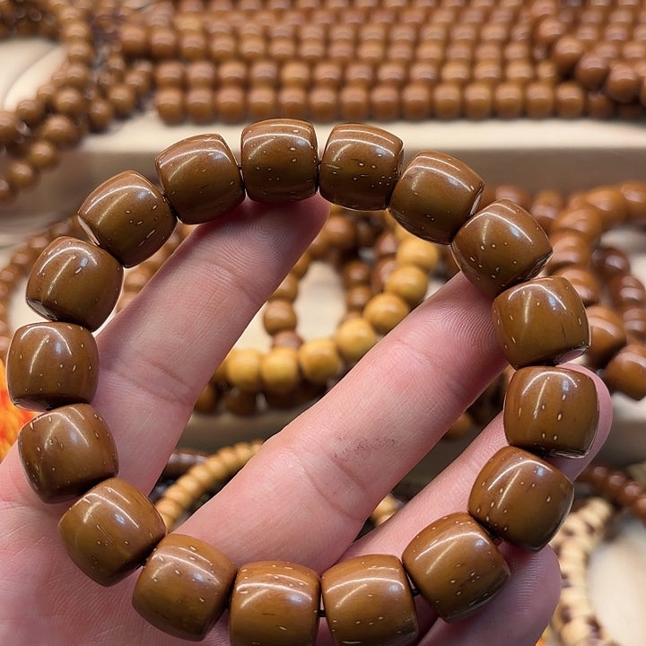 紫金鼠手串?****紫金鼠实心