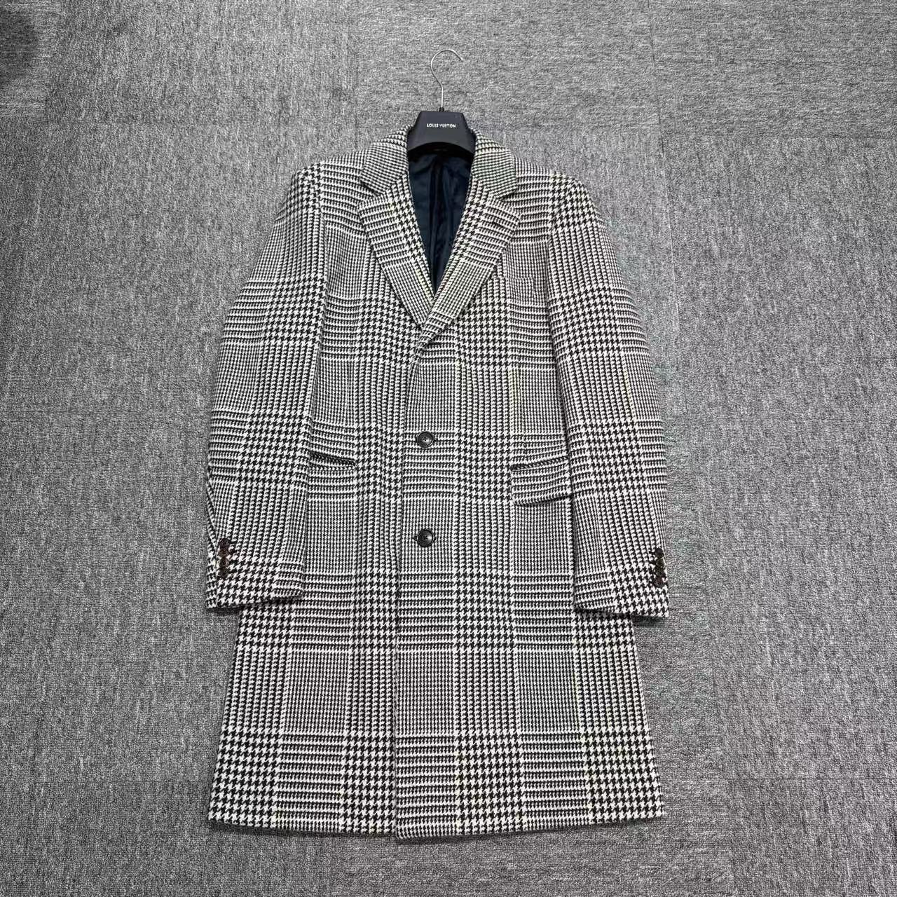 99新 Hermes/爱马仕 千鸟格大衣外套/48码/编码12984 