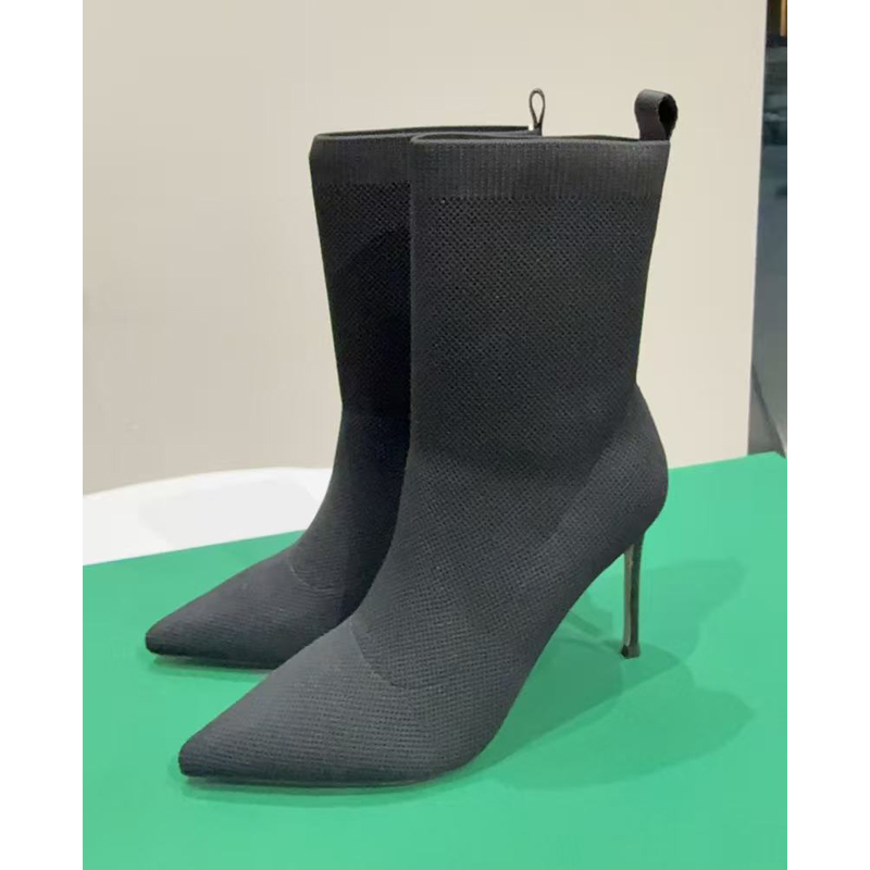 【现货】尖头短靴2025秋冬新款女士细跟高级感不累脚白色高跟鞋013