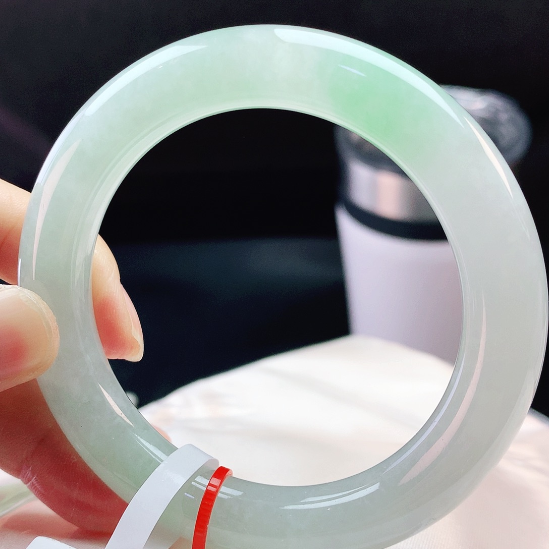 未镶嵌手镯（圆镯）翡翠56胖绿