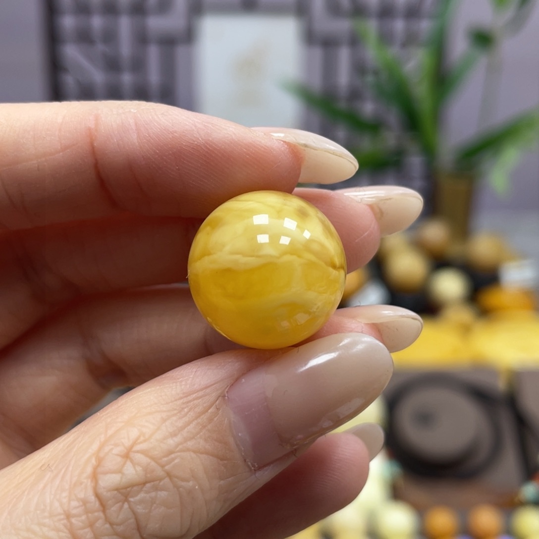 琥珀裸石未镶嵌17.5mm微瑕
