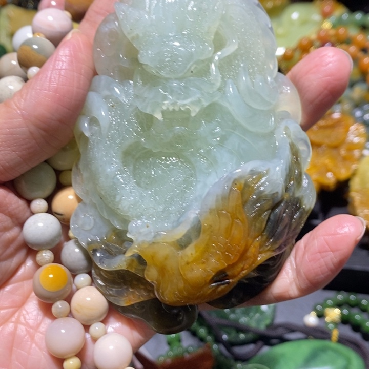 蛇纹石玉岫玉吊坠未镶嵌