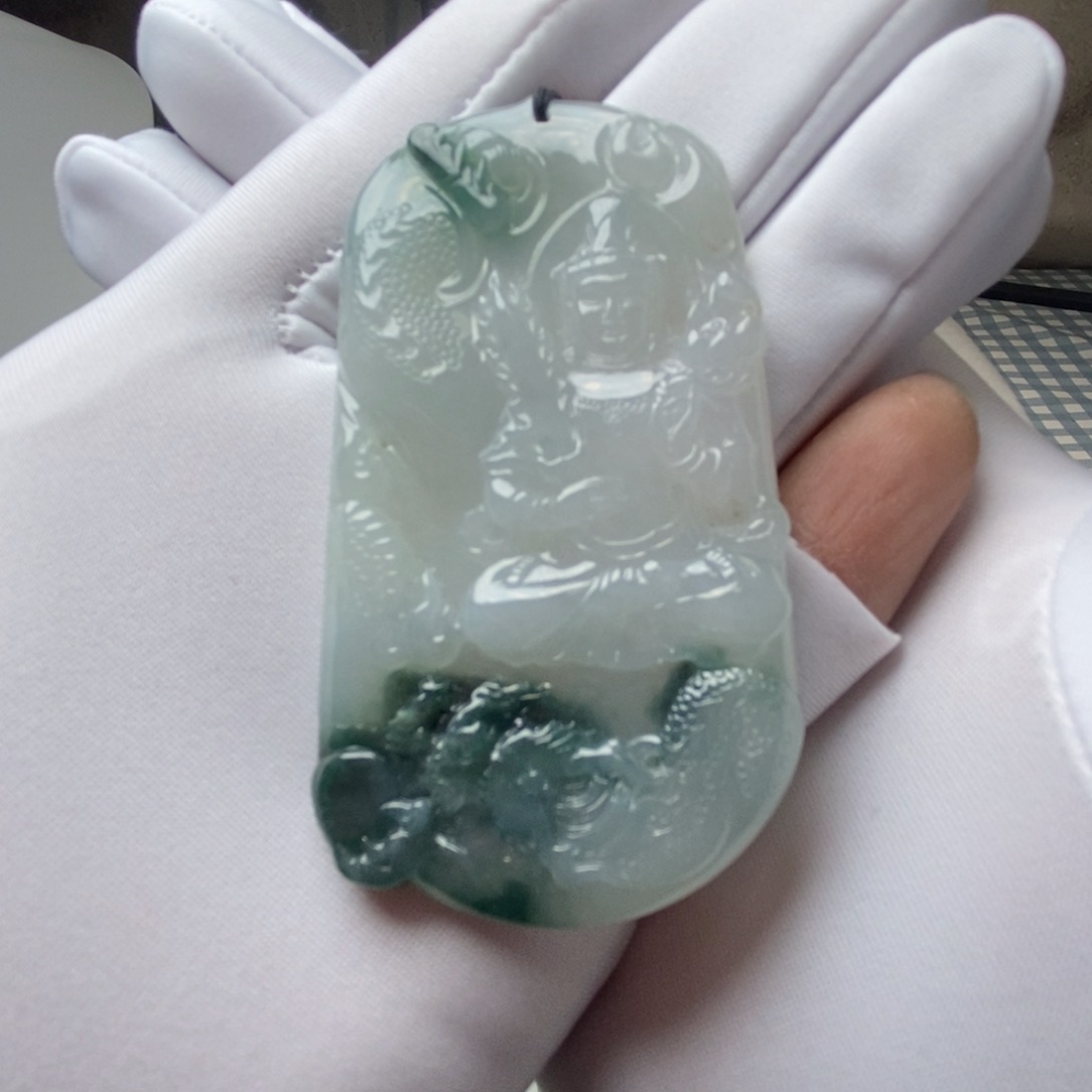 翡翠颈饰未镶嵌天然