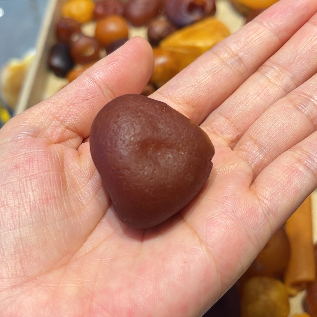 未镶嵌颈饰琥珀吊坠
