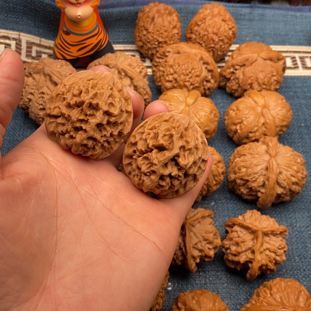 文玩核桃把件年****财37帝王