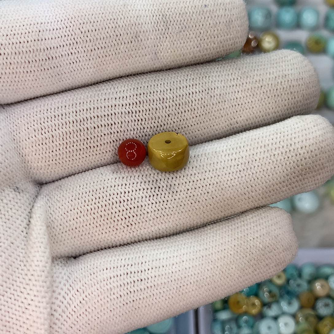 南红玛瑙珠宝半成品未镶嵌但****人