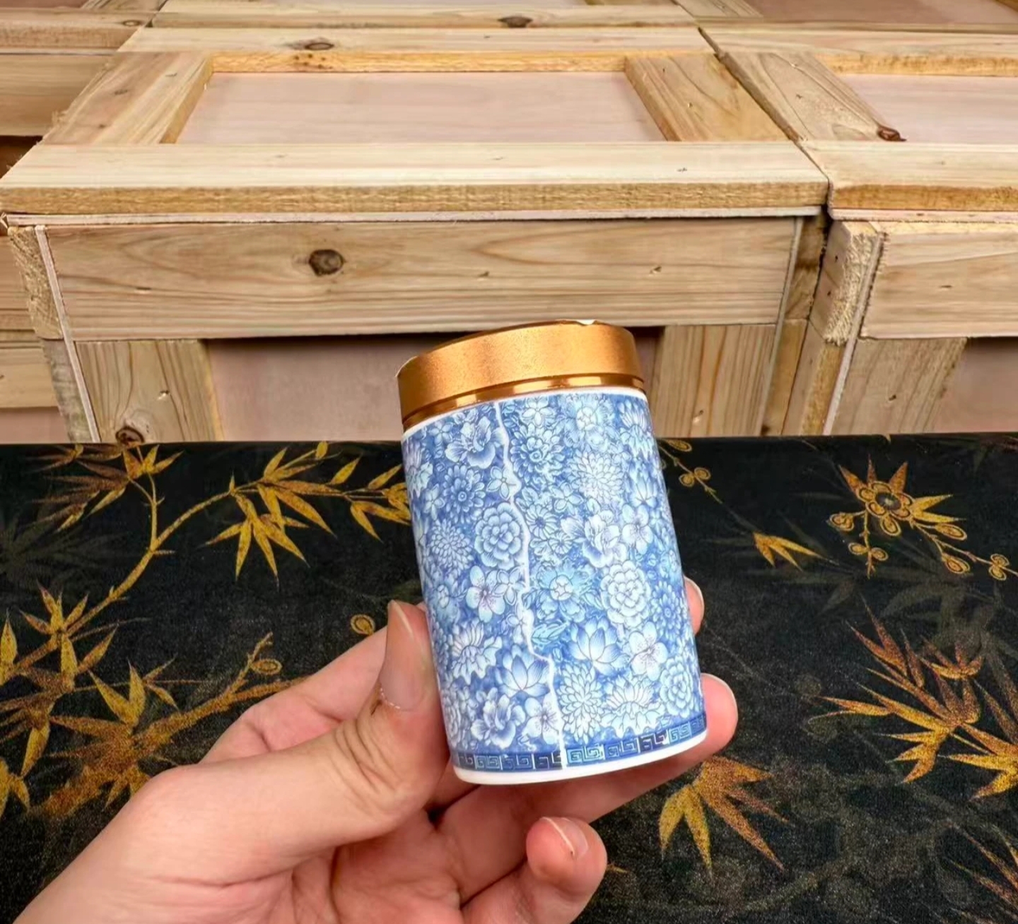 满花缠枝莲万花设计旅行用茶叶罐1240