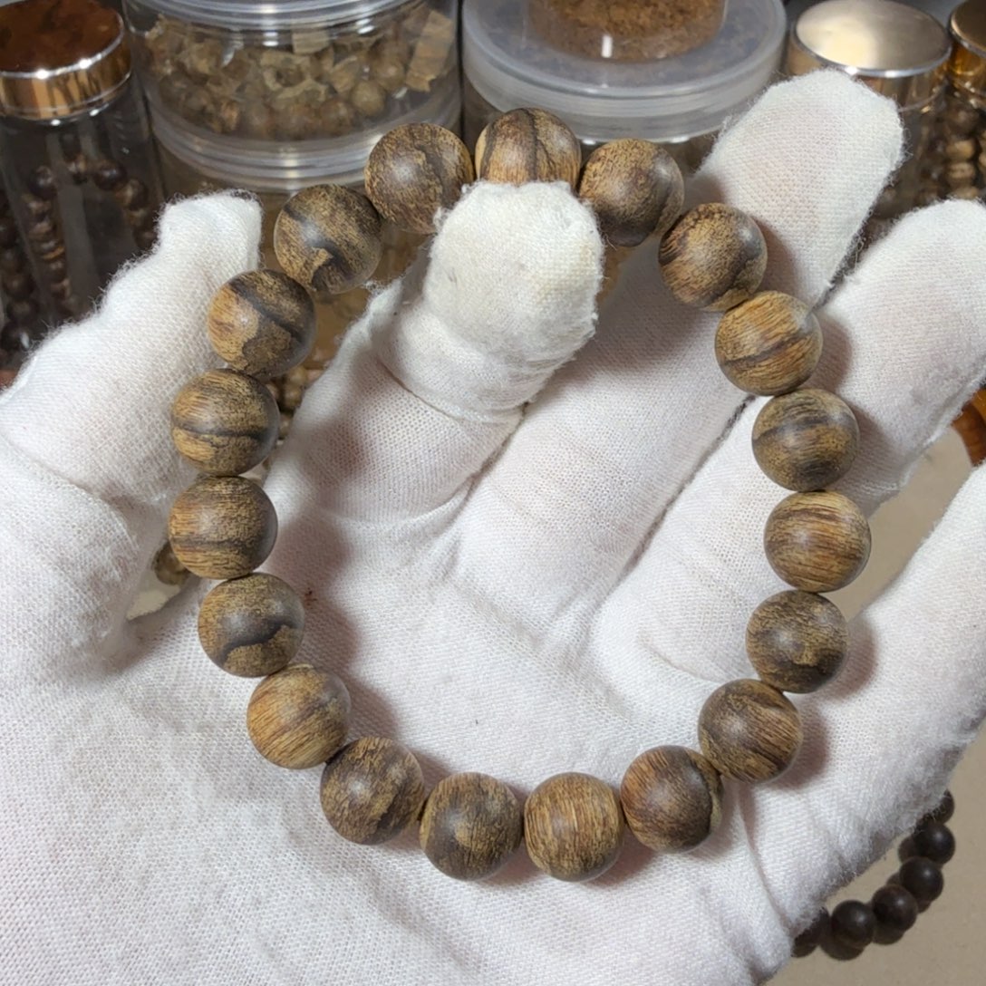 沉香碎屑沉香文莱老料95分沉15克