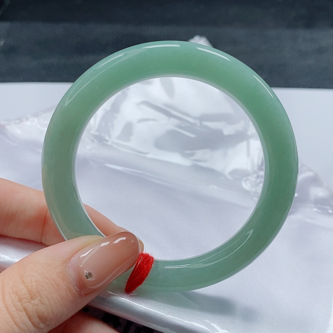 【闪购商品】未镶嵌手镯（圆镯）翡翠451号