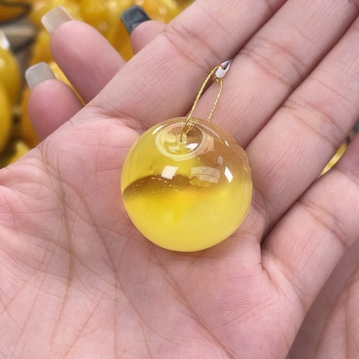 琥珀未镶嵌珠宝奇石h18