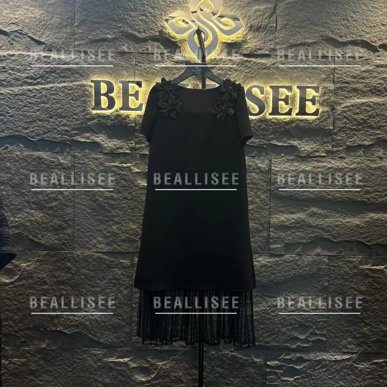 【linda】编号【32】夏季新款大码高品简约时尚显瘦连衣裙BLS-A086