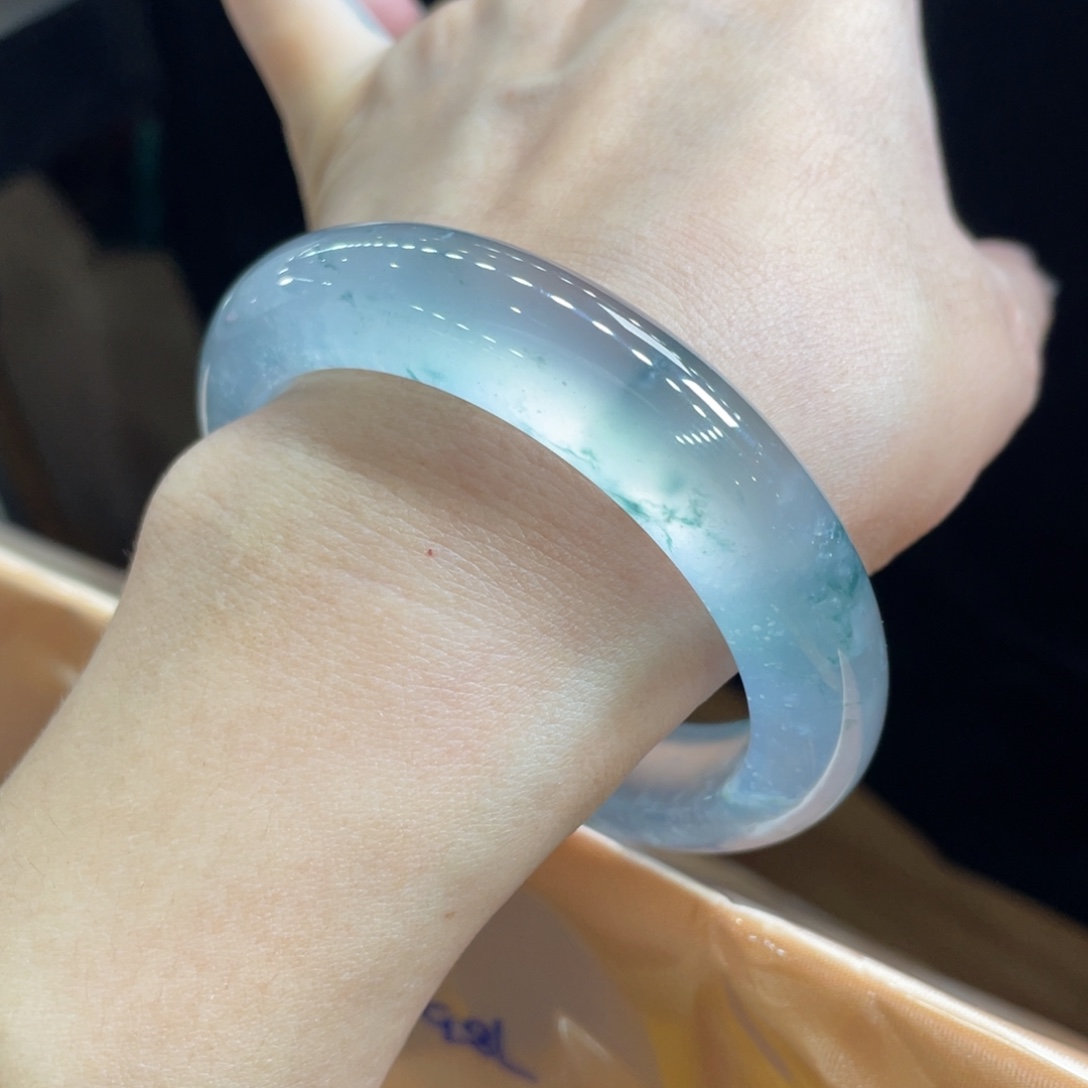 翡翠未镶嵌手镯52.7玻璃钢子 强推毕业 段家玉