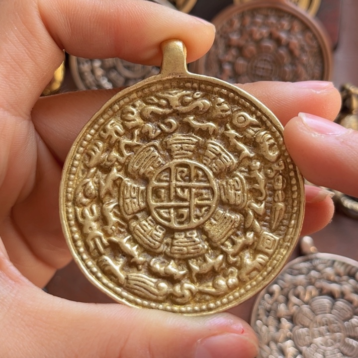 颈饰琉璃萧**水喜欢的朋友