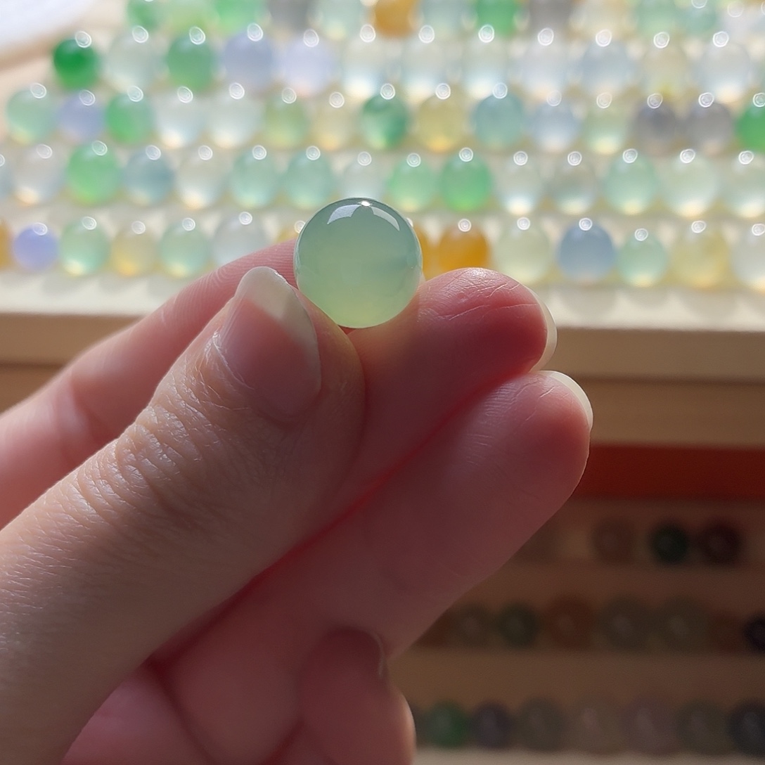 ;***酱翡翠散珠翡翠1053