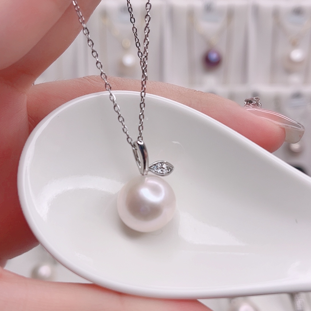 淡水珍珠吊坠(赠链)未镶嵌