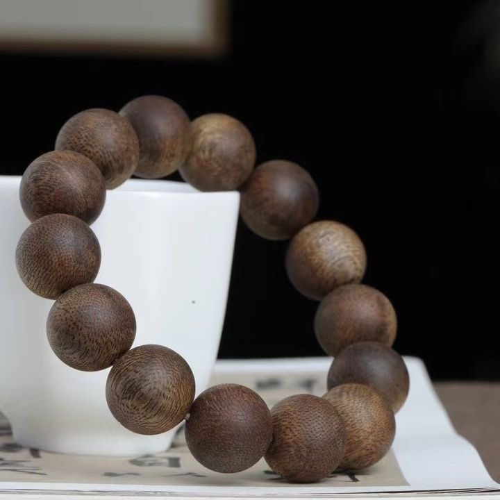 沉香【沉香】卡18mm绿奇楠沉香高品质高结油高端多样性发一