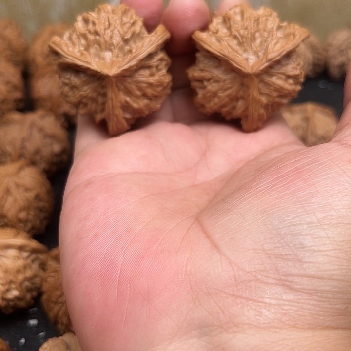 .***文玩核桃吊坠你们都在