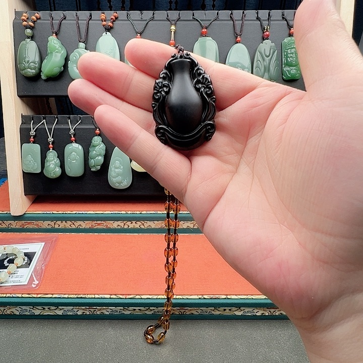 黑曜岩未镶嵌颈饰