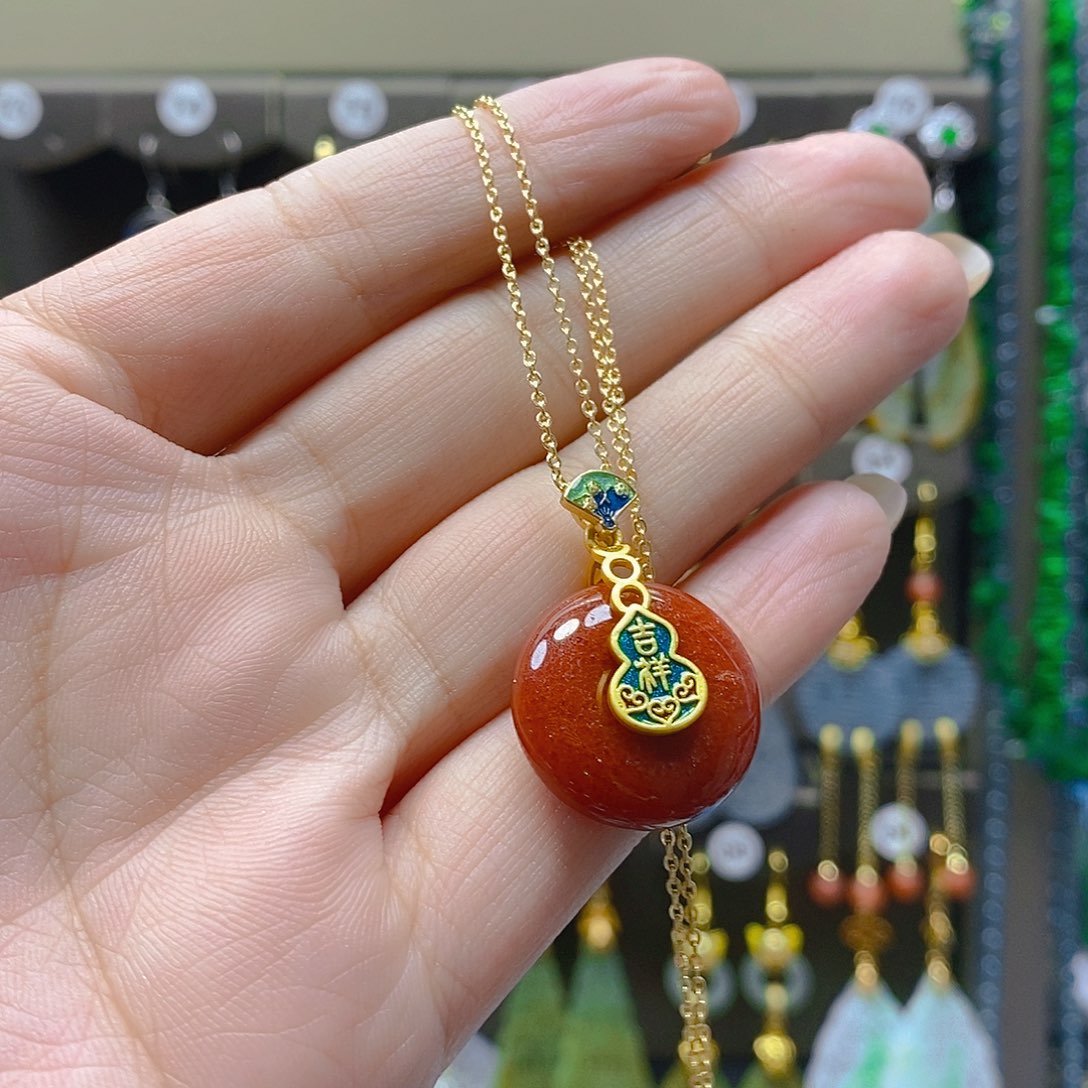 未镶嵌翡翠耳饰翡翠