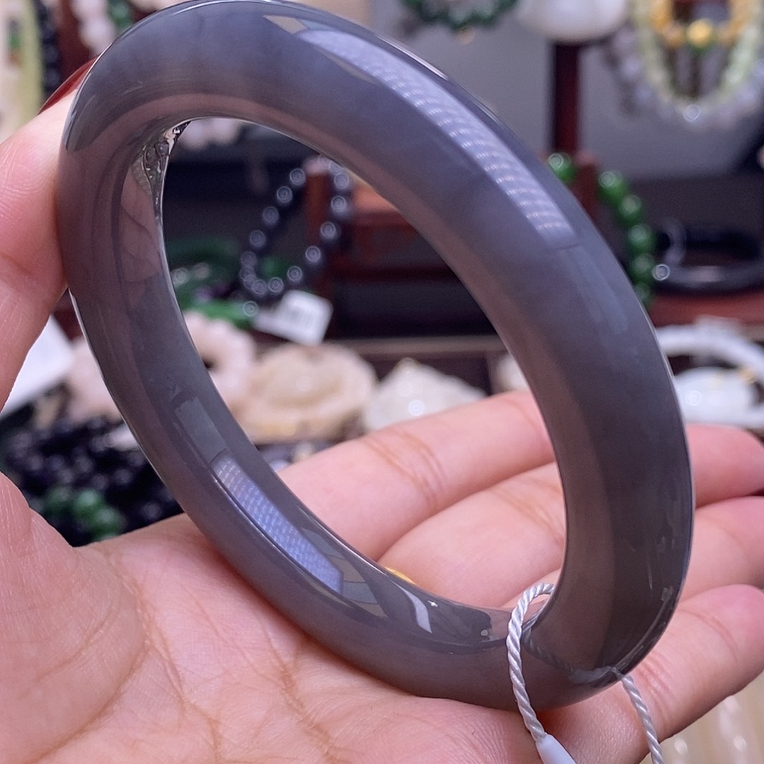 和田玉孤品清货价老矿料冰浓烟紫手镯60未镶嵌