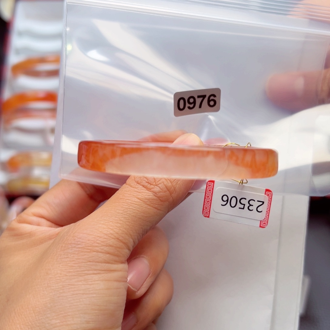 玛瑙/玉髓手镯未镶嵌娇****娇