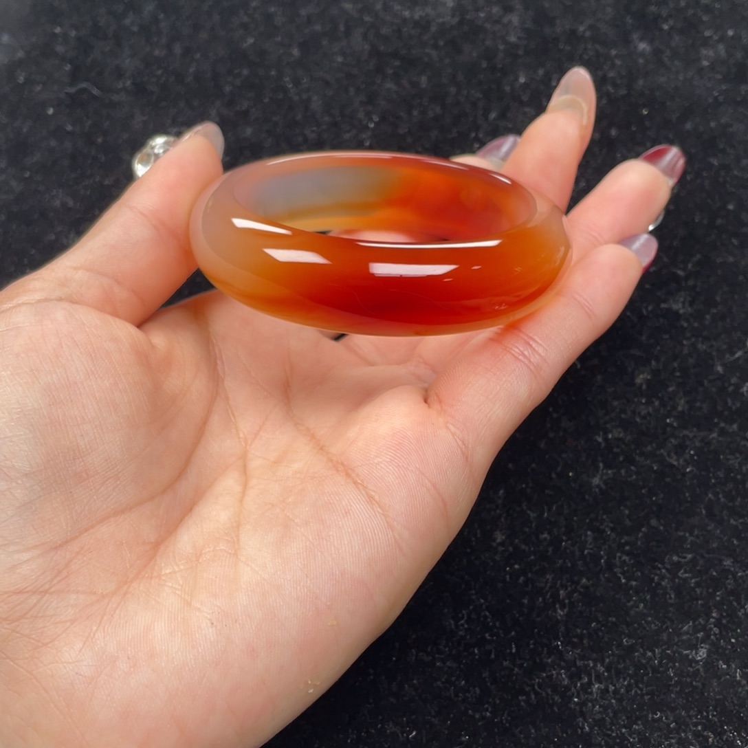 玛瑙/玉髓手镯未镶嵌