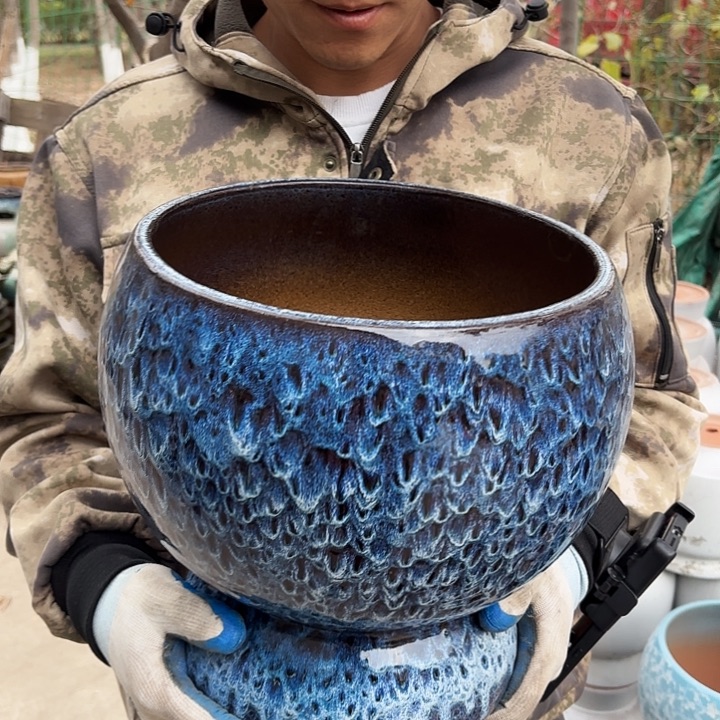 高度27厘米口24厘米