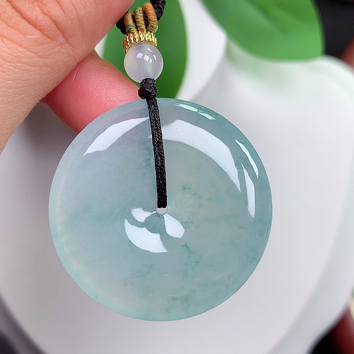 颈饰未镶嵌翡翠平安扣 34.9x5.9mm