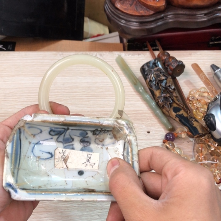 陶瓷孤品单件车里拍