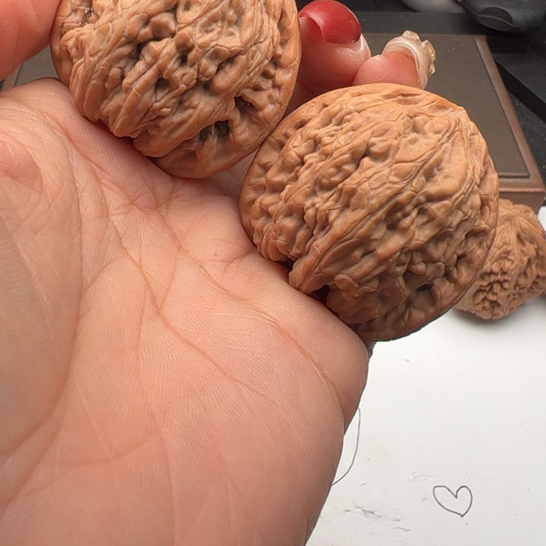 文玩核桃吊坠滢虎头王40