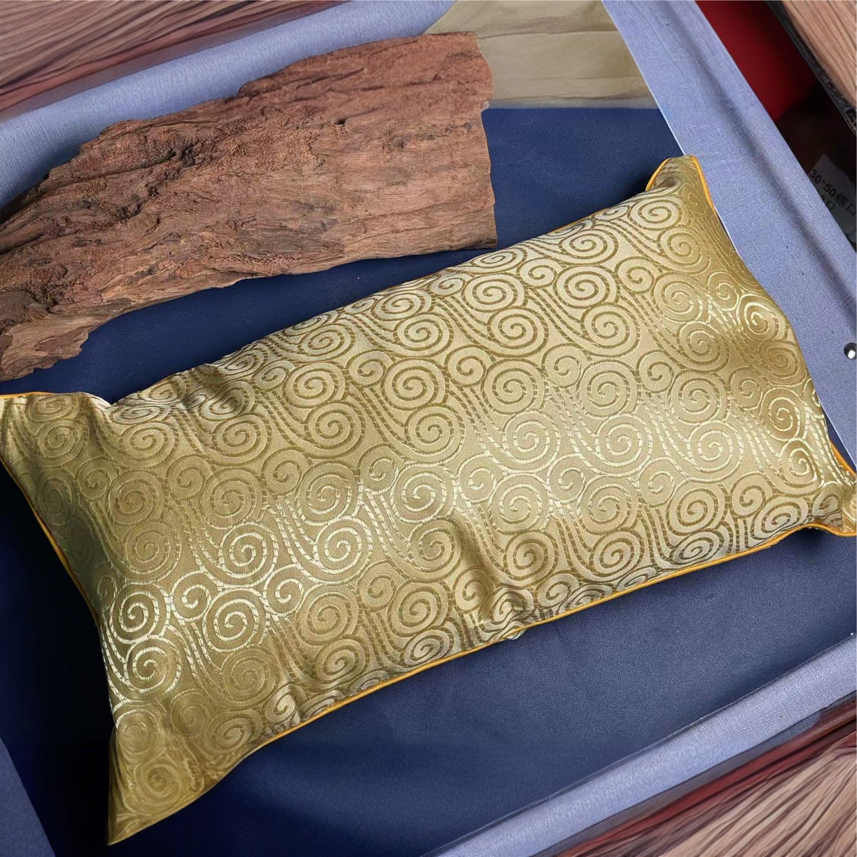 沉香【梨香佰世】海南沉香枕头1000克装（43*23cm）