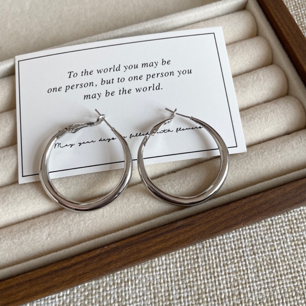 铜合金锆石耳饰 甜美素款气质设计女时尚百搭复古耳饰