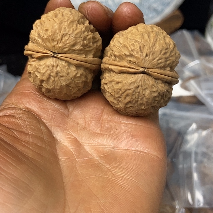 把件文玩核桃云南铁核桃基地74