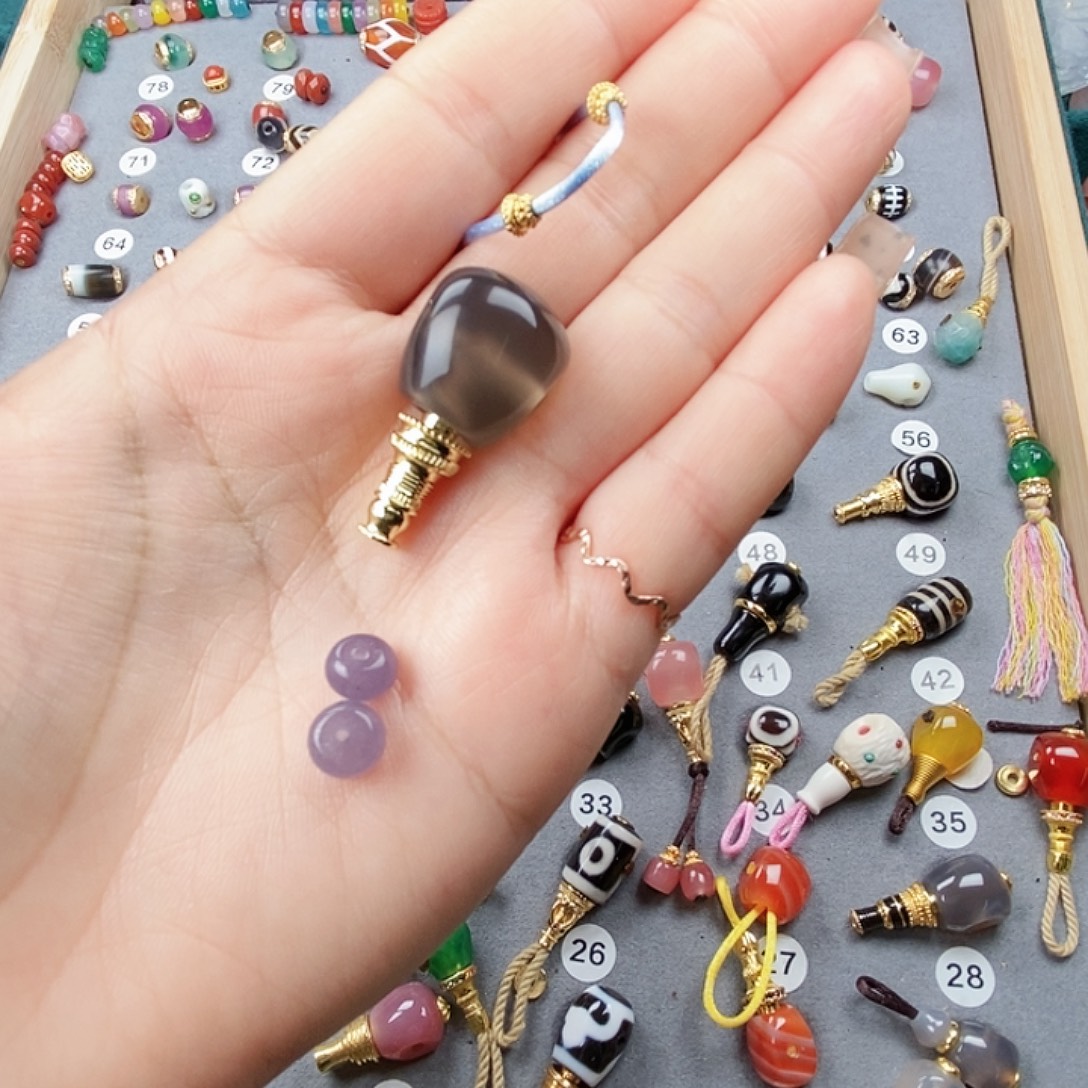 意***路玛瑙/玉髓未镶嵌饰品