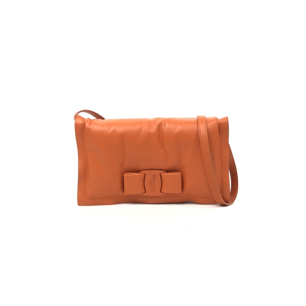 95新/菲拉格慕/市场价12000/包包/250218RN0005