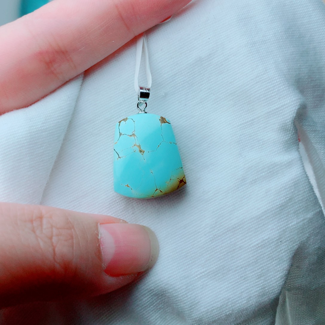 静***修绿松石未镶嵌珠宝奇石