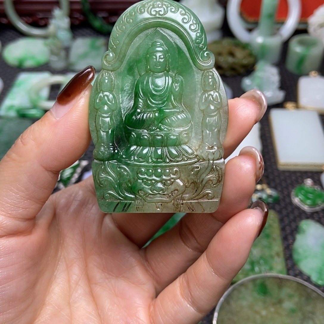 馨***奾翡翠未镶嵌挂件清