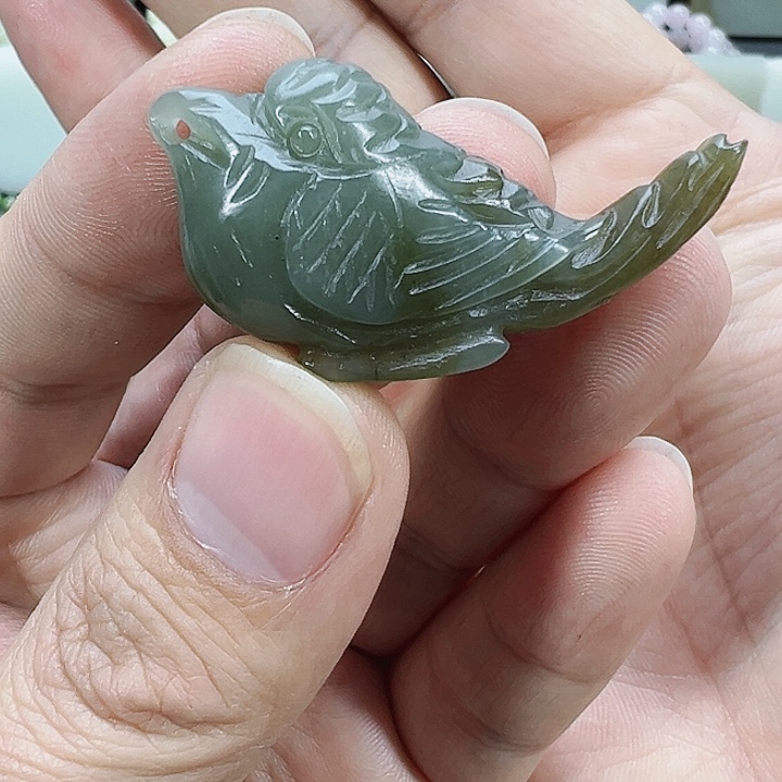 和田玉吊坠未镶嵌