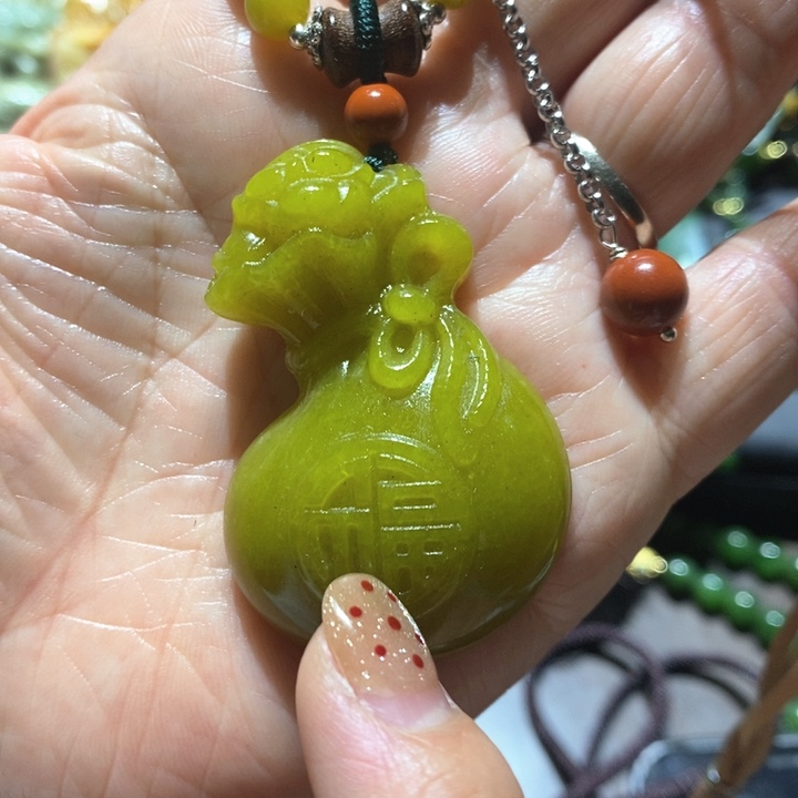 岫玉毛衣链未镶嵌