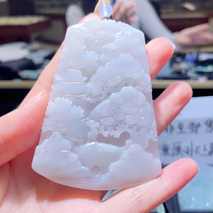 翡翠颈饰未镶嵌一个