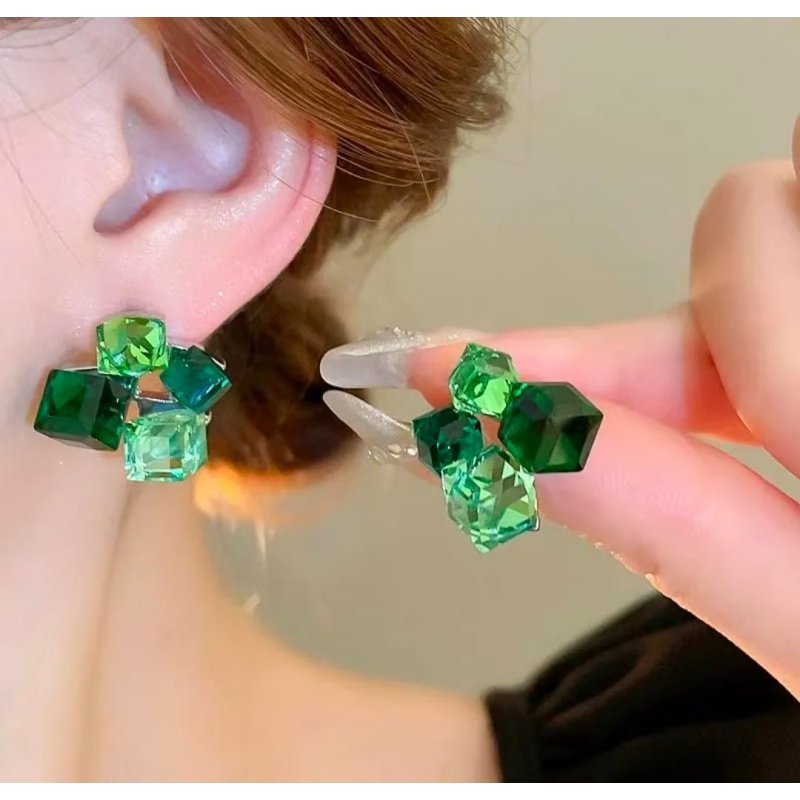 铜合金 8375绿色不规则小方块耳饰