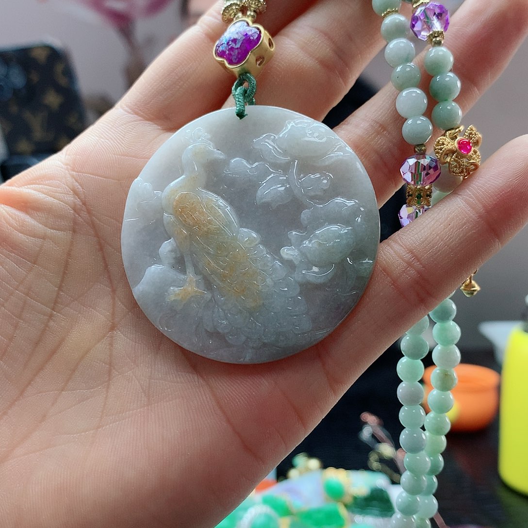 【闪购商品】翡翠吊坠(赠链)未镶嵌